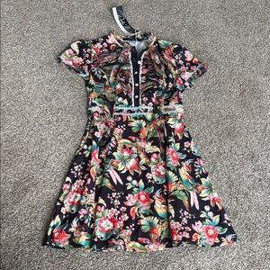 Dalia MacPhee Women’s Medium NWT Floral Dress BEAUTIFUL!